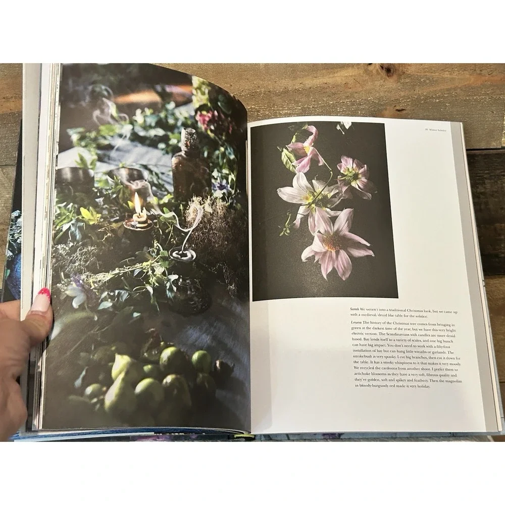 Foraged Flora: A Year of Gathering and Arranging‎ Wild Plants and Flowers